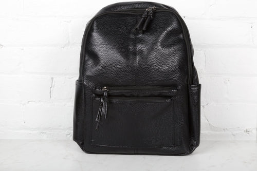Campus Daypack 18L detail — placeholder photo, replace before launch