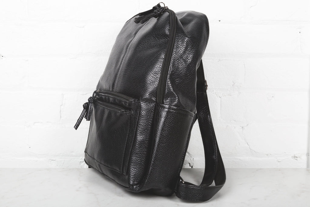 Atlas Rolltop 24L — placeholder photo, replace before launch